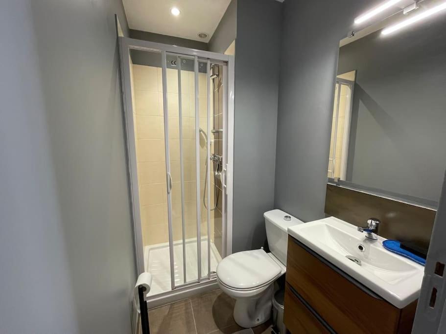 T2Entierement Renove Style Industriel Appartement Rodez Buitenkant foto