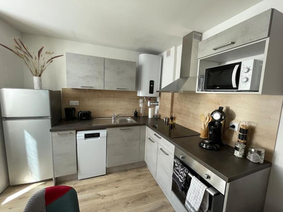 T2Entierement Renove Style Industriel Appartement Rodez Buitenkant foto