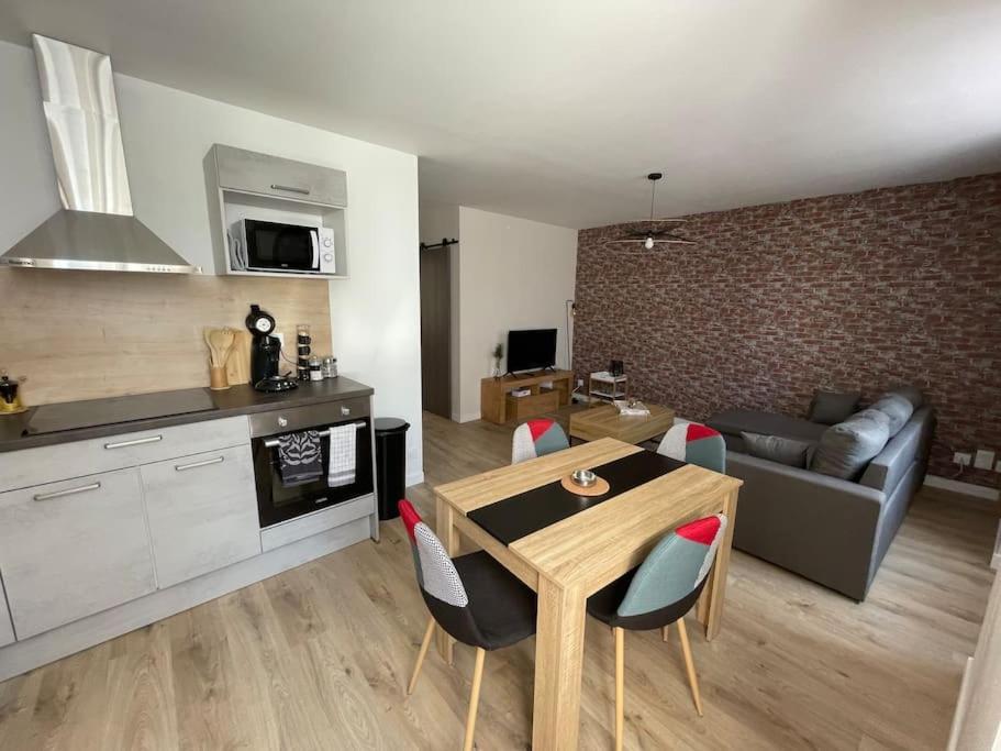 T2Entierement Renove Style Industriel Appartement Rodez Buitenkant foto